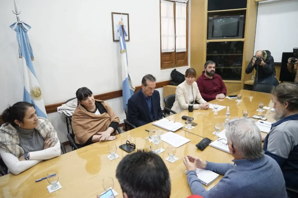 Mesa De Negociaci N Aten Decidir El Lunes En Asamblea Si Acepta La