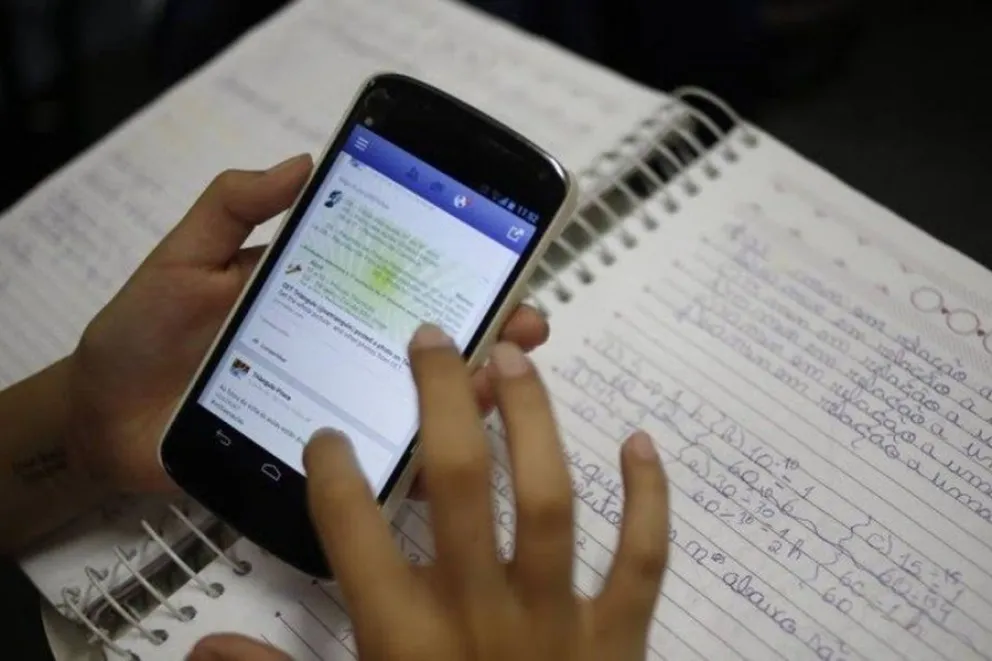 El celular y WhatsApp es lo que más utilizan los alumnos para recibir las tareas escolares