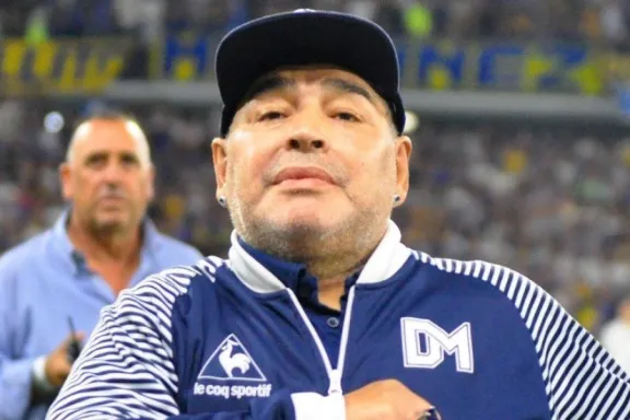 Muerte de Maradona: un informe establece que murió por una insuficiencia cardíaca aguda thumbnail