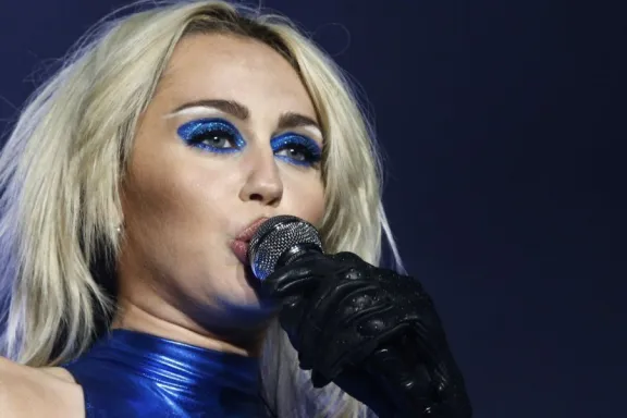 Miley Cyrus Lanzó El Primer Disco En Vivo De Su Carrera Noticiasnqn