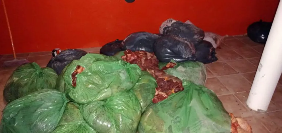 Llevaban 1200 kilos de carne en una camioneta sin cumplir las medidas sanitarias