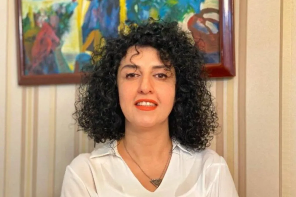 Mohammadi, periodista y activista de 51 años, dedicó su vida a defender los derechos humanos en su país