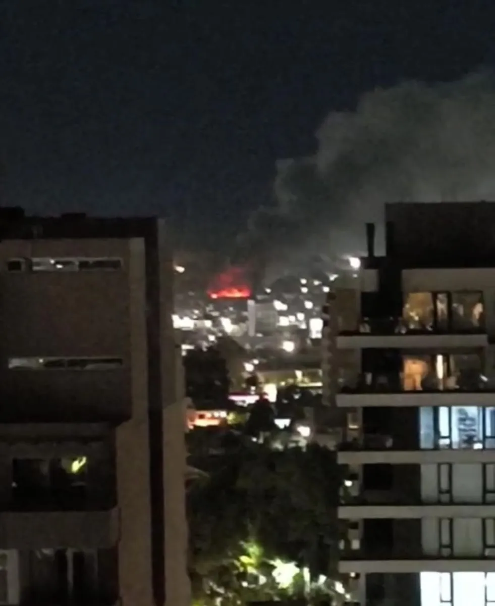 Video. Importante incendio en la zona del bajo | NoticiasNQN