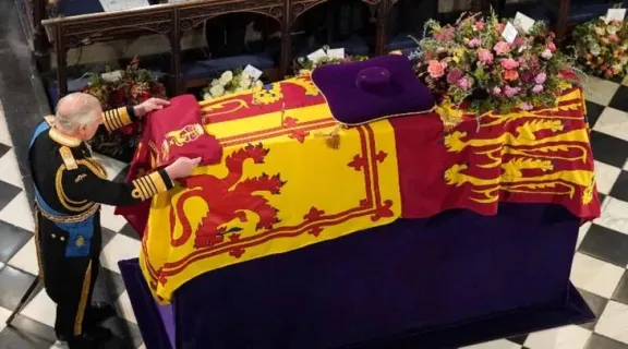 El Palacio de Buckingham actualiza la organización del funeral del rey Carlos III thumbnail