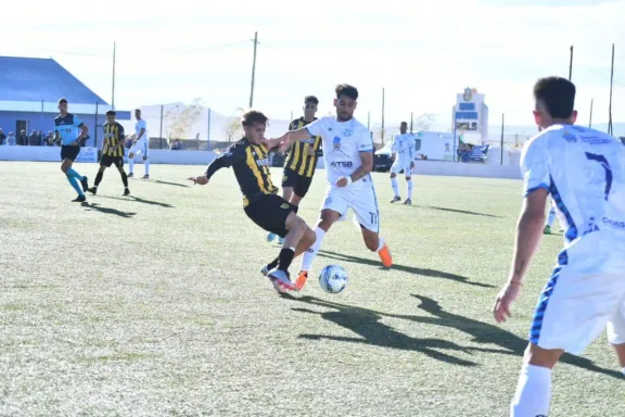 Torneo Federal A: Deportivo Rincón le ganó a Santamarina de Tandil thumbnail