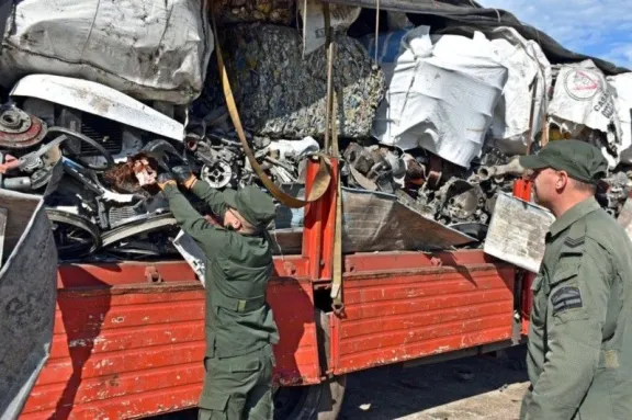 Camionero detenido con 11 mil kilos de cobre valuados en 85 millones de pesos thumbnail