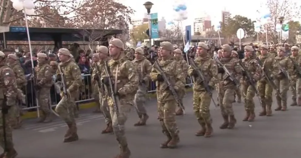 VIDEO Se realiza un gran desfile para celebrar el 9 de Julio por las ...